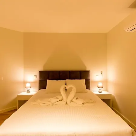Guest H4u - Casa Dom Luis River View Διαμέρισμα *